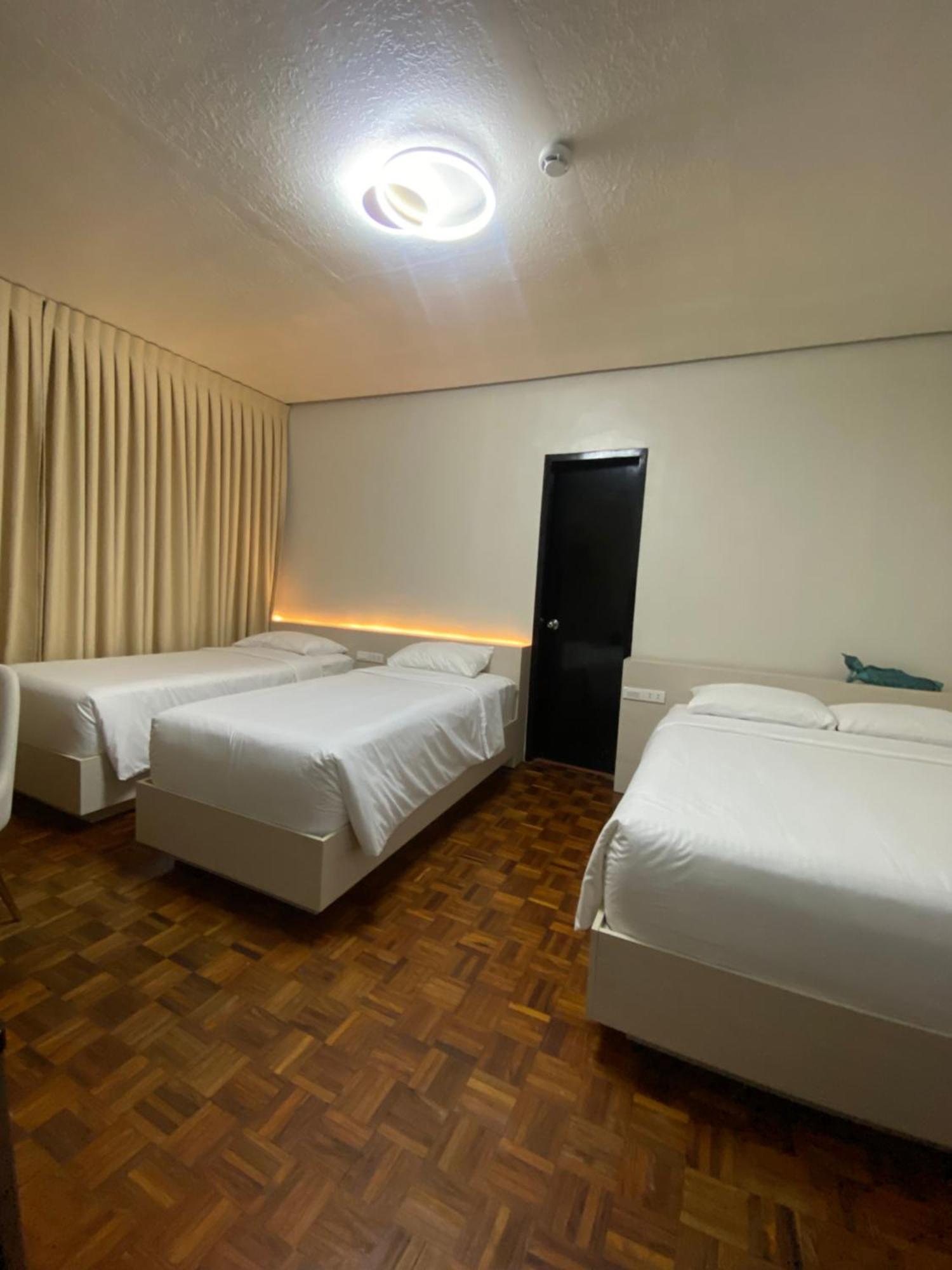 Honey Suite Room Inside Bee Cafe Cebu At Ayala Area Exterior photo